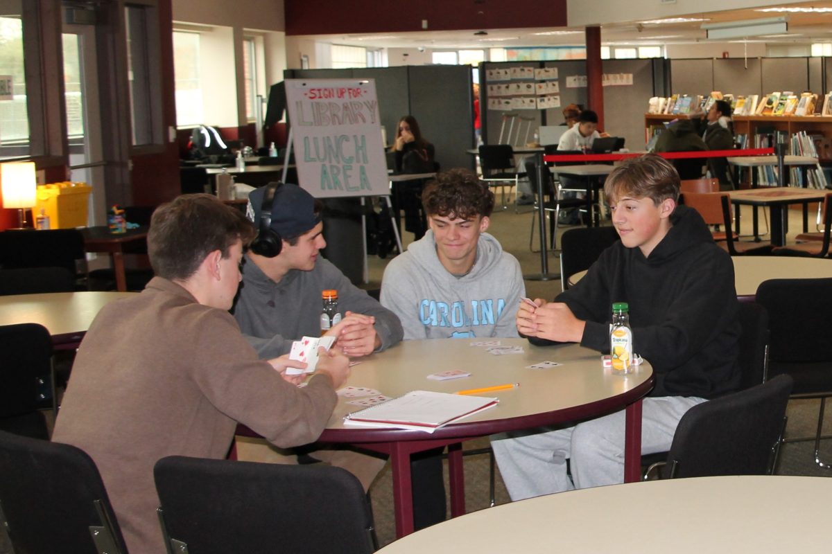 More activity in school library thanks to cell phone ban